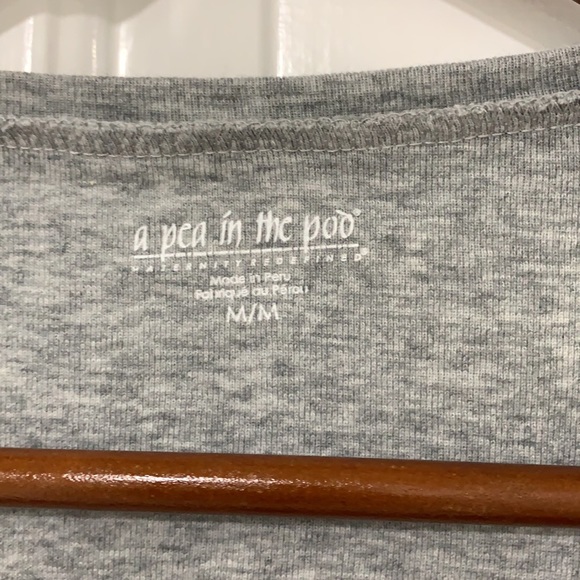 A pea in a Pod New without tags Maternity 3/4 Shirt - Picture 2 of 8